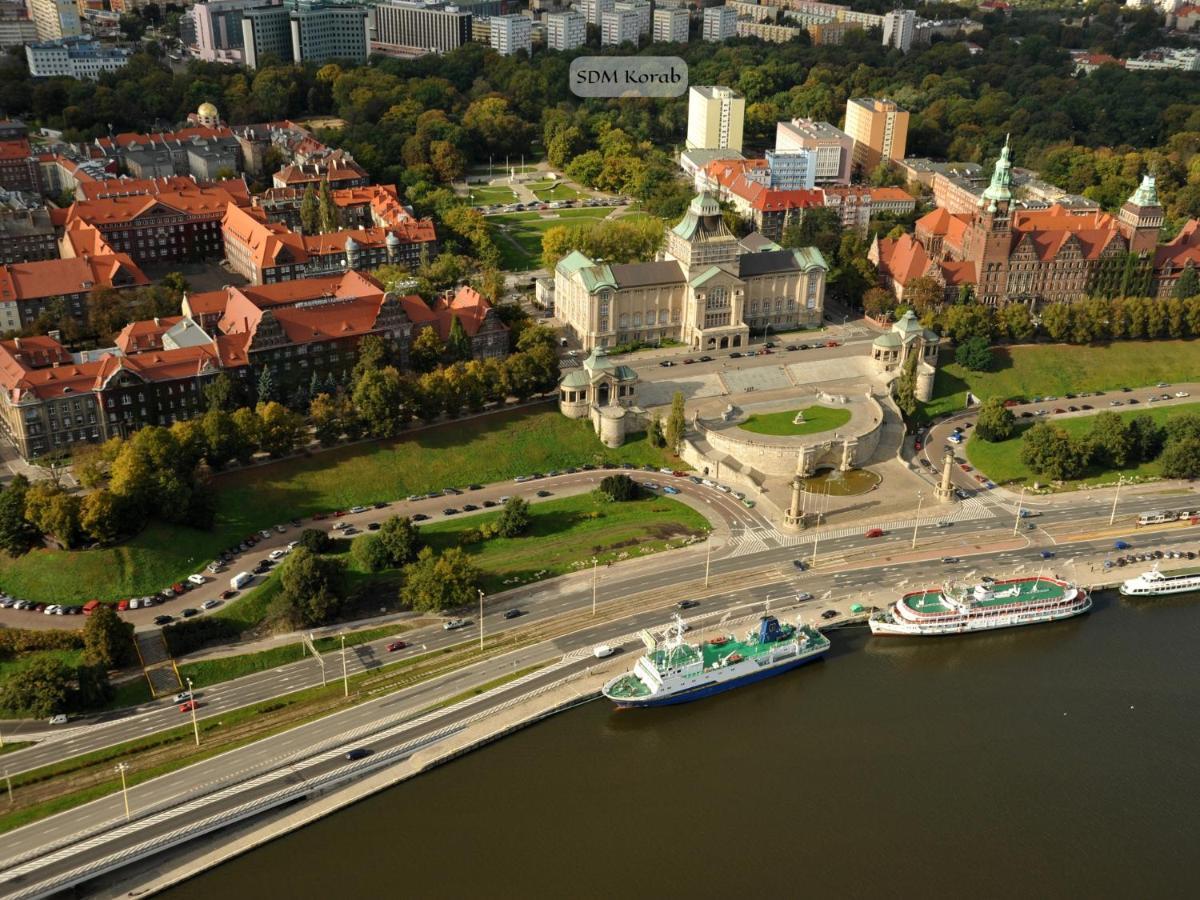 Studencki Dom Marynarza Korab Ostello Stettino Esterno foto